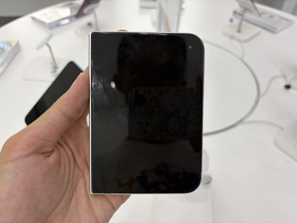 Front of the iPhone Duo showing its 5.4-inch outer display